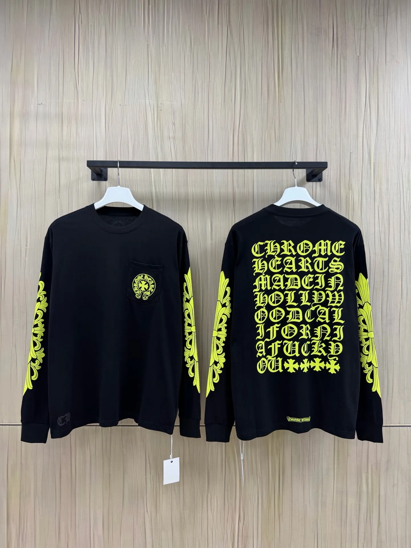 【 In Stock】Chrome Hearts size S M L Chrome Hearts Cross long sleeve Series 32 ， 190G， ， ， ， 、 ， 。 ， ， ， Classic ， ， 。 Classic ， ， 、 ， 。 ， ， ， ， ， ， ， Classic 。 ， ， Same Style ， ， ， ， Same Style。